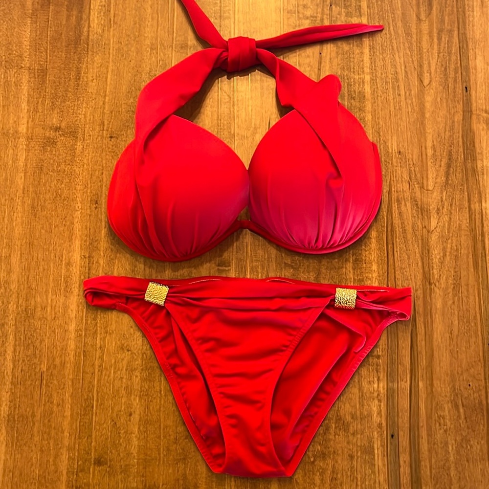 Venus Bikini DD/10